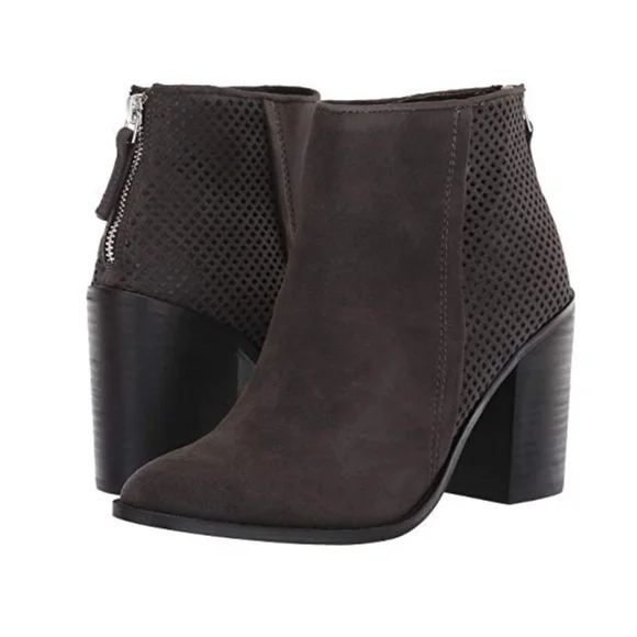 Chic Steve Madden Chunky Heeled Booties - Picture 2 of 8
